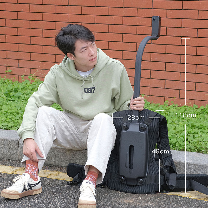 Backpack with monopod